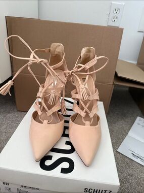 BNWT SCHUTZ Nude Lace-Up Pointed Toe Tassel Heels in box sz 8